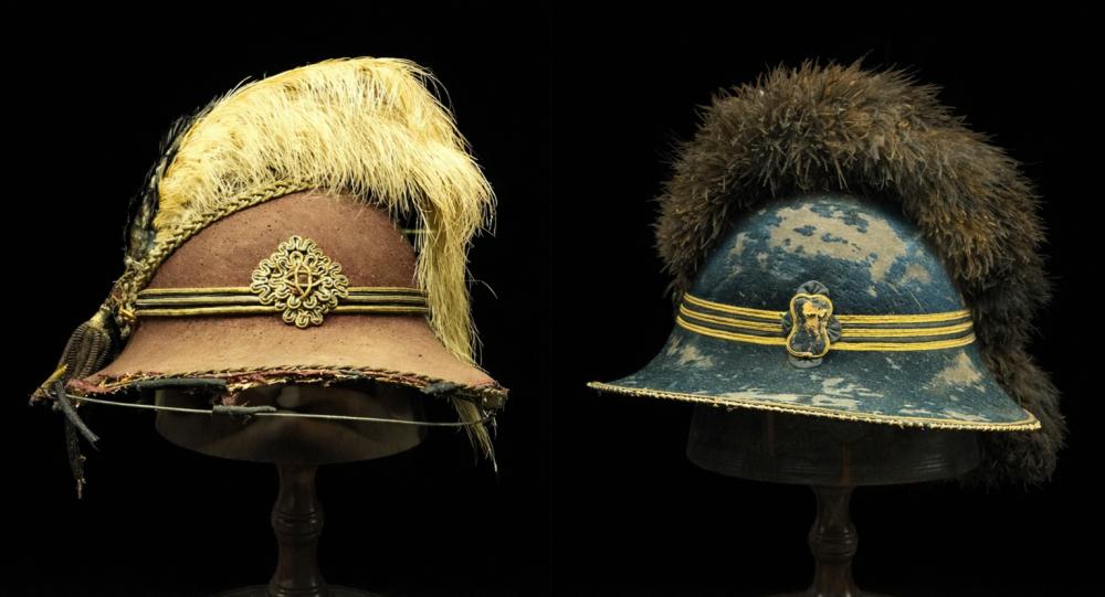 DARI KULUK ke HELM - Jejak Modernisasi Busana Militer Keraton Jawa