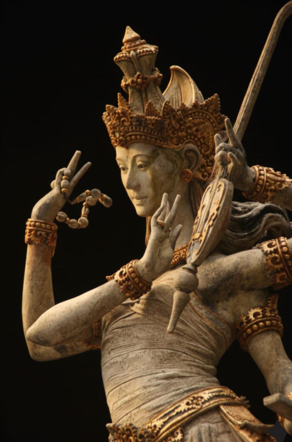 DEWI SARASWATI - Penjaga Pengetahuan, Spiritualitas,  dan Harmoni Alam Jawa Yang Religi