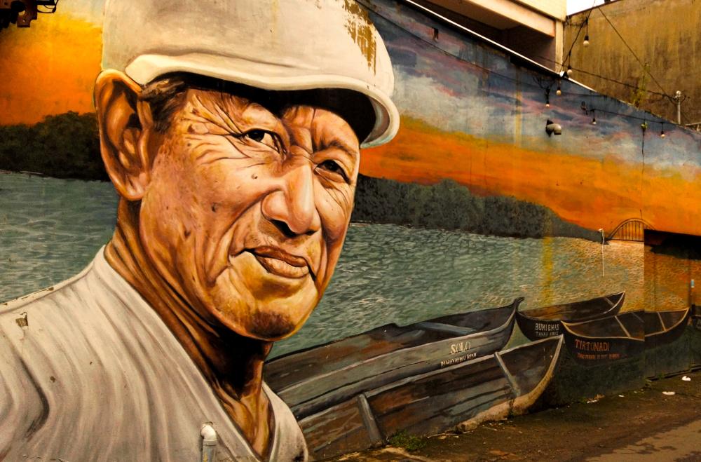 GESANG dan KESETIAAN pada Sunyi Kota Solo