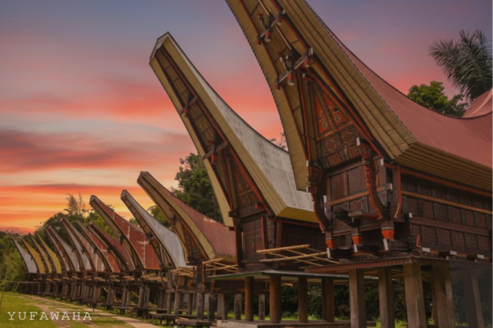 TONGKONAN TORAJA - Antara Pembongkaran Fisik dan  Rapuhnya Perlindungan Warisan Budaya